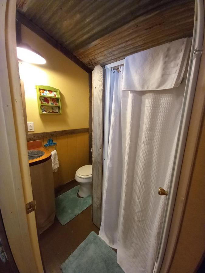 Acorn Hideaways Canton Charming Pioneer Suite 1890'S General Store Exterior foto